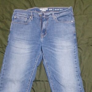 Denizen Blue Slim Fit Jeans